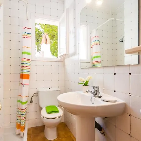 Willa Sescaleta By *